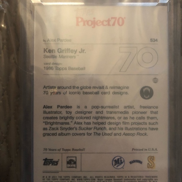 Ken Griffey Jr Topps project 70 baseball card 🔥 - Picture 3 of 3